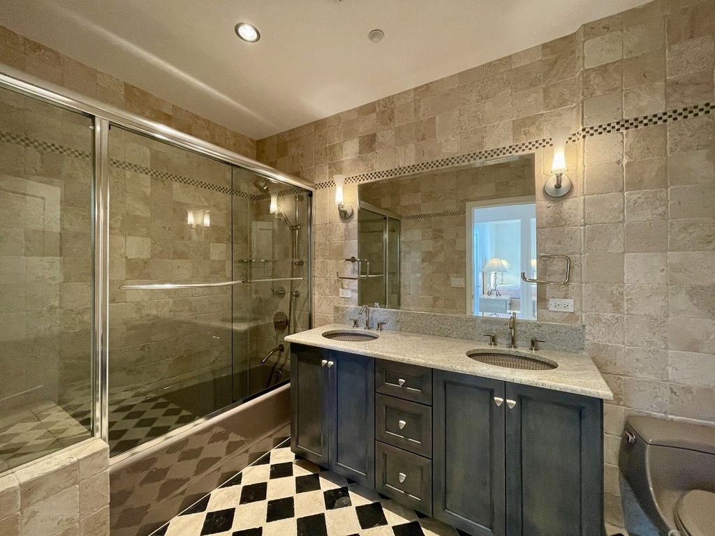520 S Washington Street - Photo 30