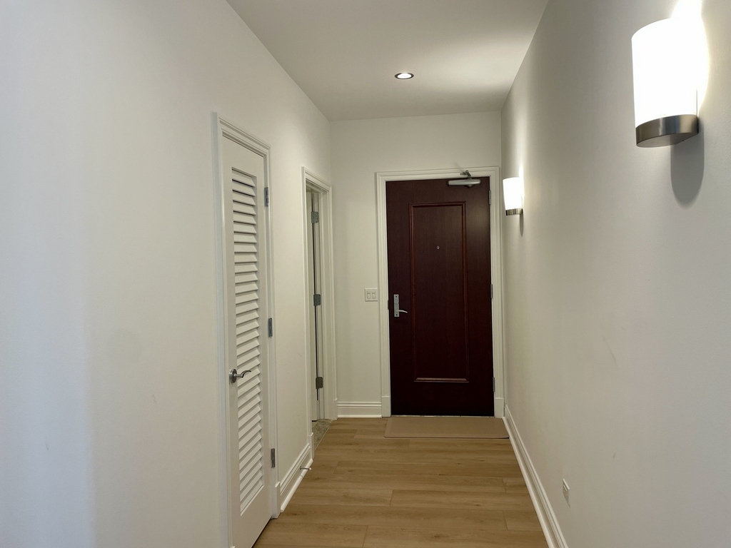 520 S Washington Street - Photo 32