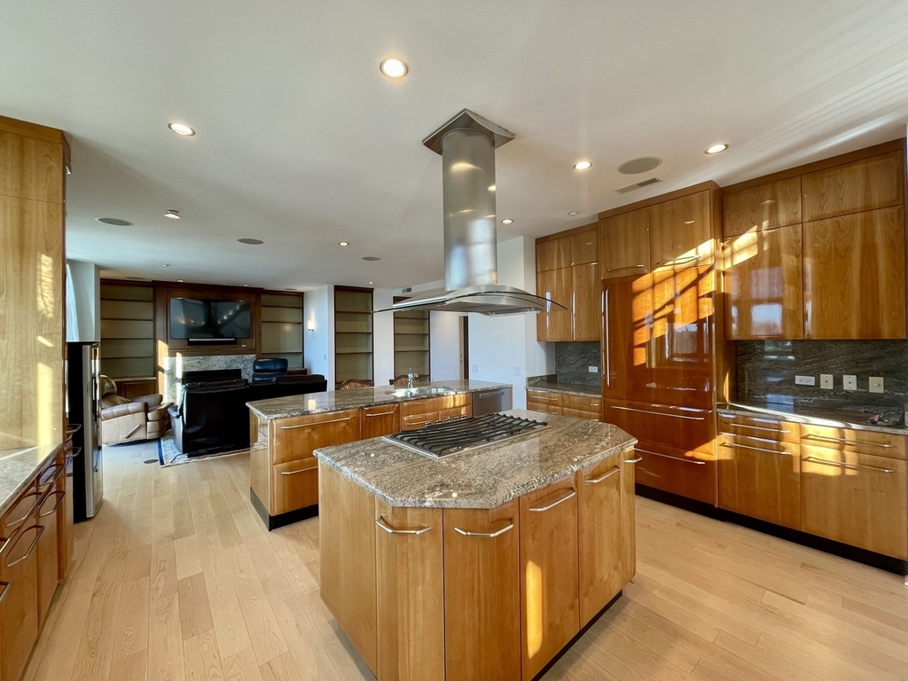 520 S Washington Street - Photo 12
