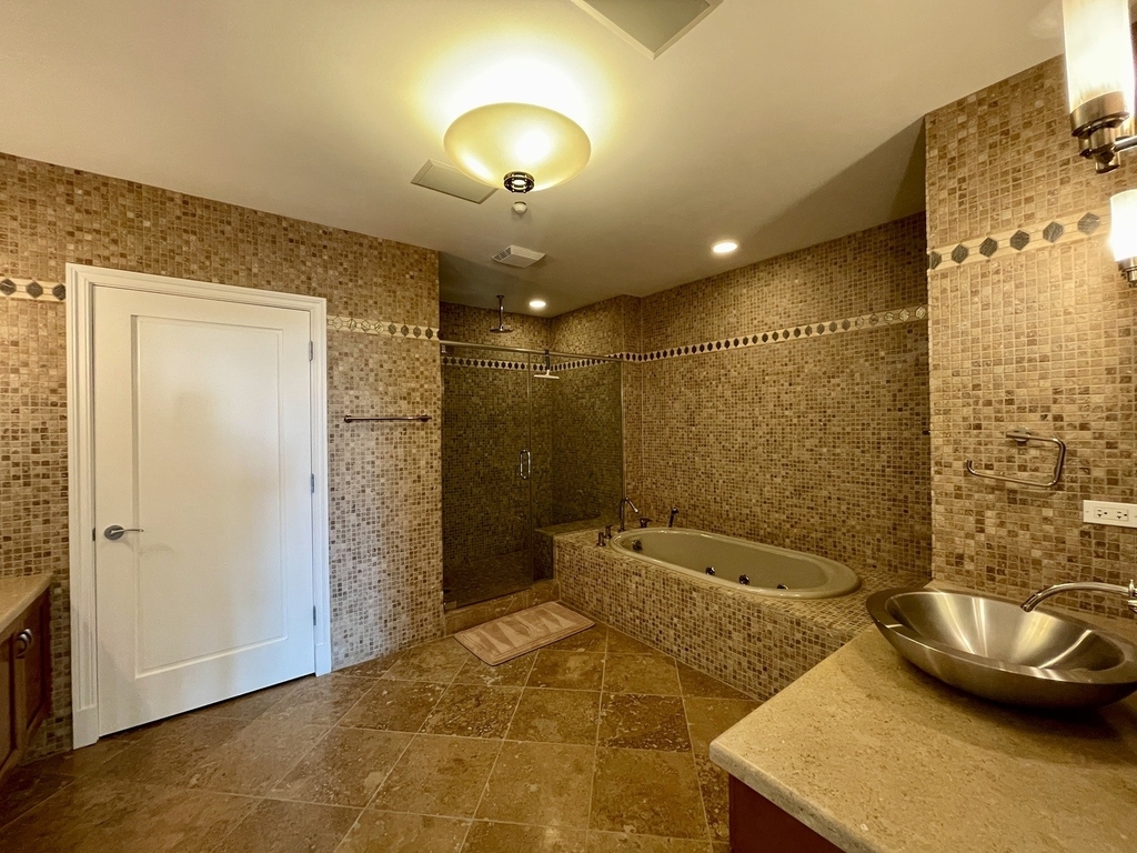 520 S Washington Street - Photo 26
