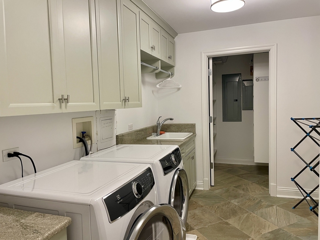 520 S Washington Street - Photo 31