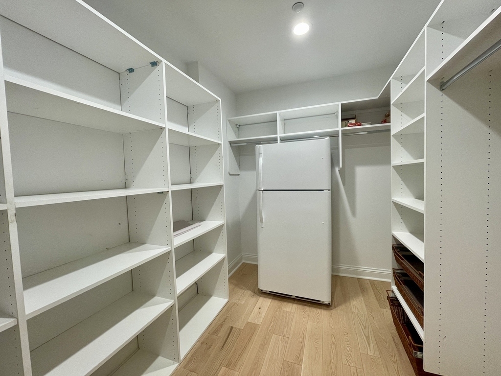 520 S Washington Street - Photo 33