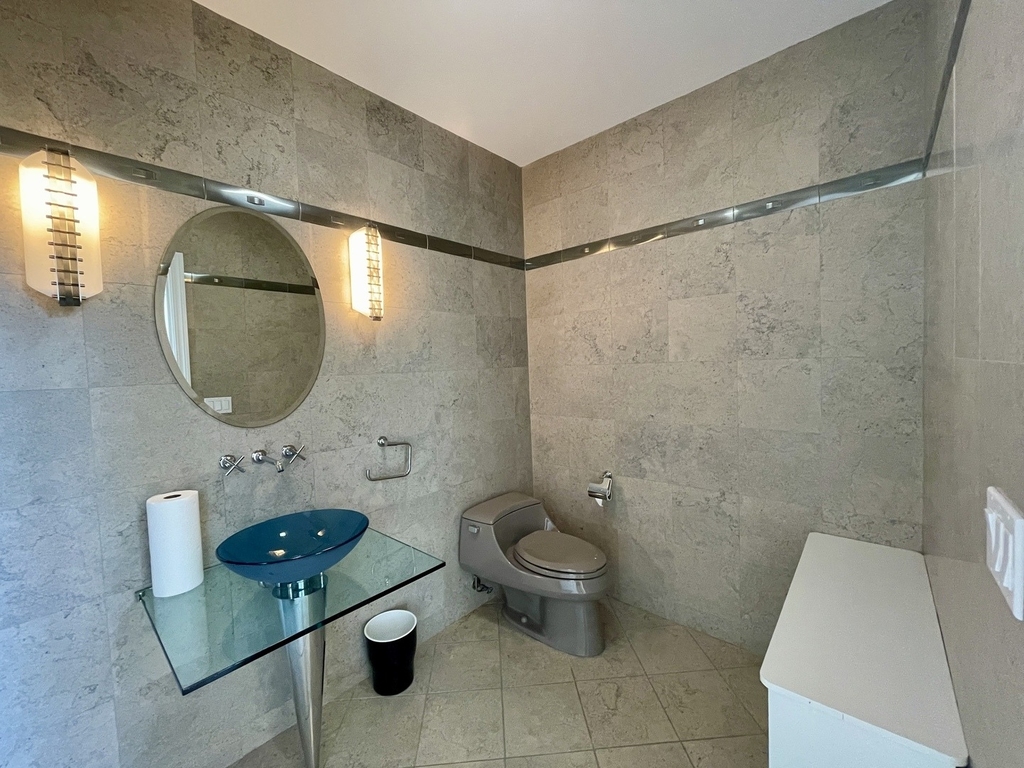 520 S Washington Street - Photo 18