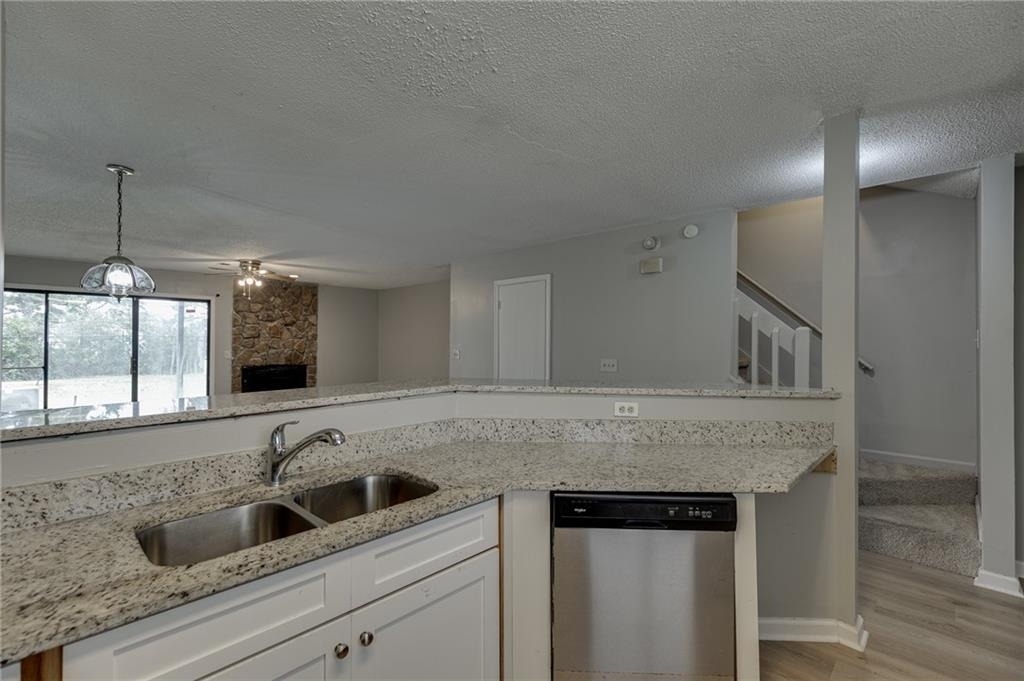 3241 Tennington Place - Photo 4
