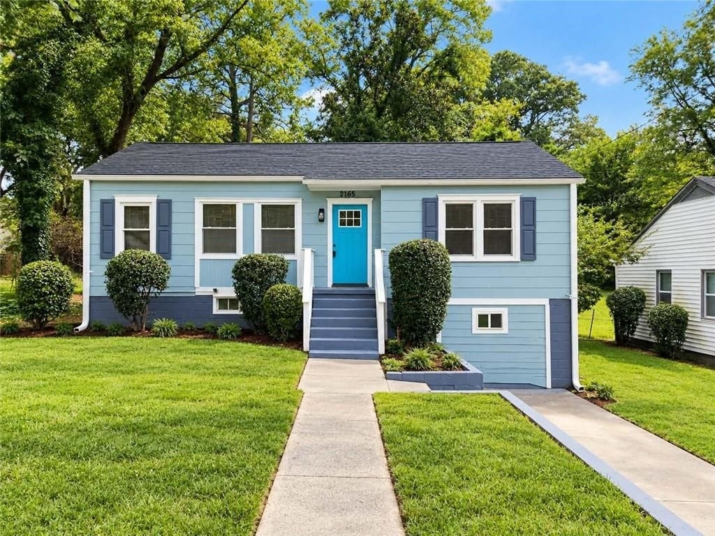 2165 Pinehurst Drive - Photo 0