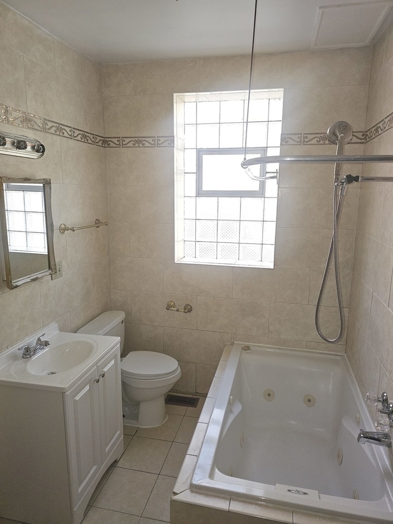 7014 S Crandon Avenue - Photo 6