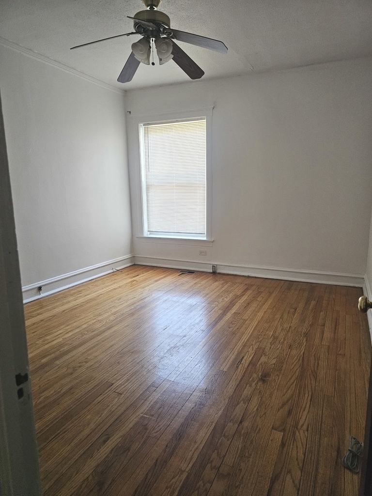 7014 S Crandon Avenue - Photo 5