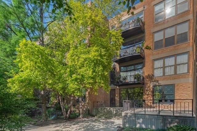1330 W Monroe Street - Photo 0
