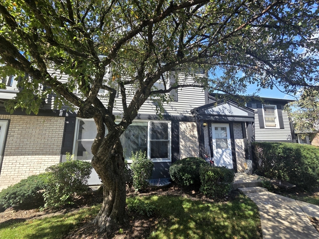 722 Inverrary Lane - Photo 1
