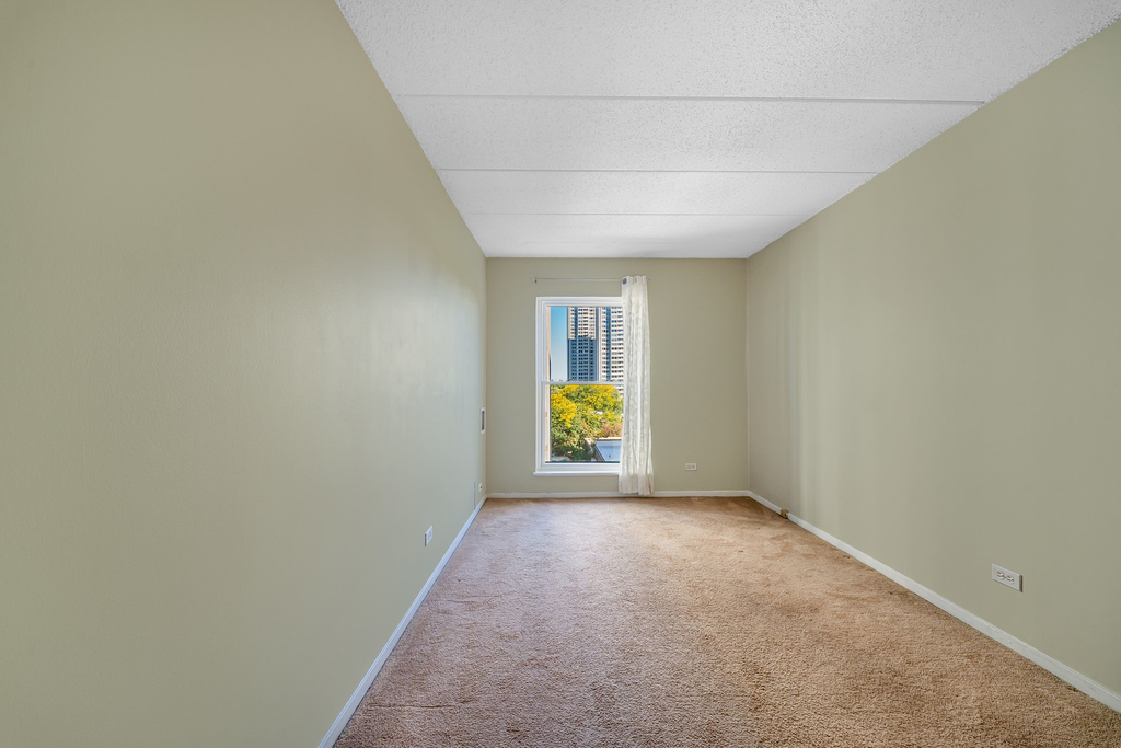 711 W Gordon Terrace - Photo 12