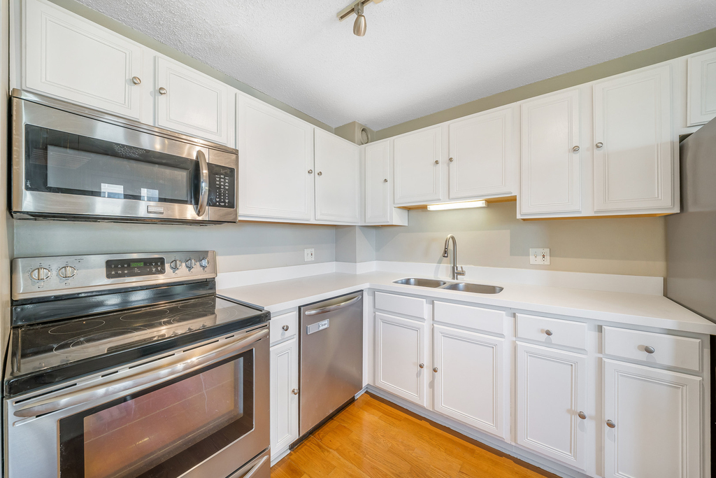 711 W Gordon Terrace - Photo 7
