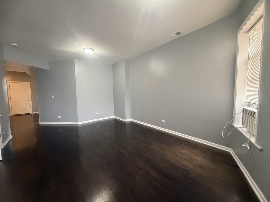 4555 S Wabash Avenue - Photo 7