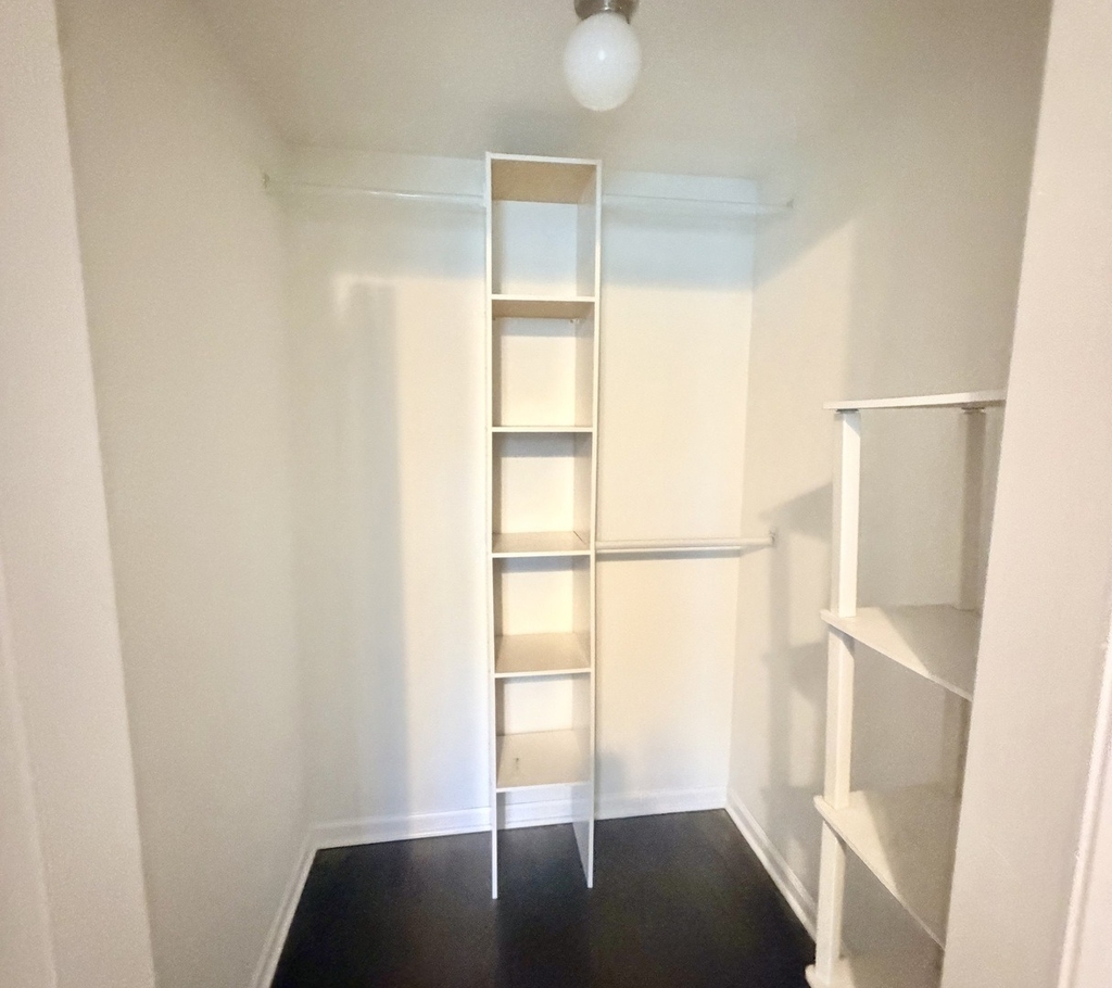 4555 S Wabash Avenue - Photo 3