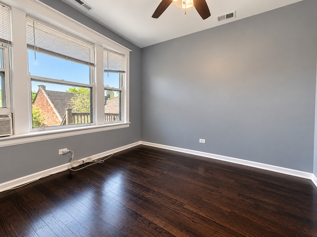 4555 S Wabash Avenue - Photo 11
