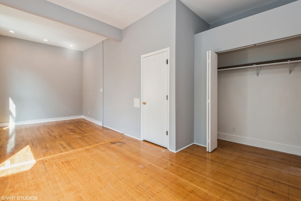 1633 Oak Avenue - Photo 4