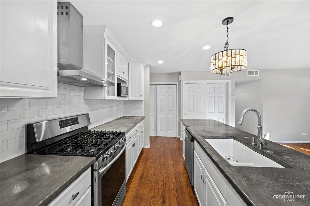 1114 S President Street - Photo 5