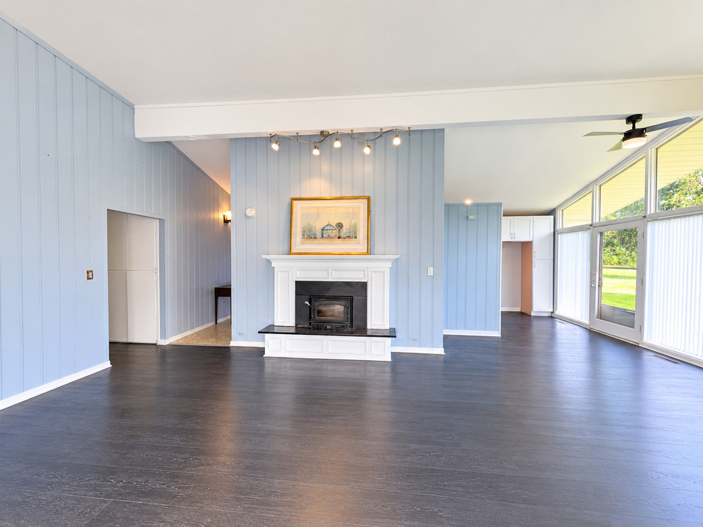 1070 Winwood Drive - Photo 6