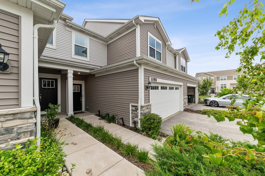 1088 Moraine Drive - Photo 0
