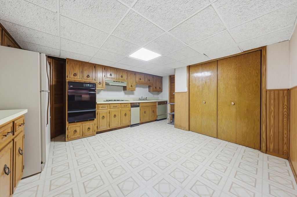 8524 Golfview Drive - Photo 28