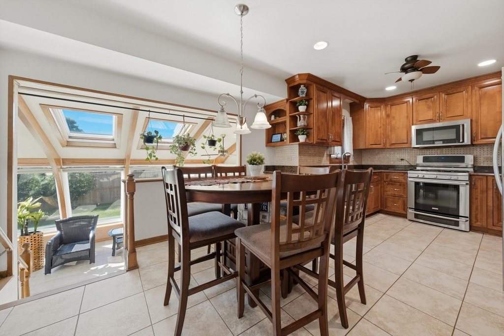 8524 Golfview Drive - Photo 10