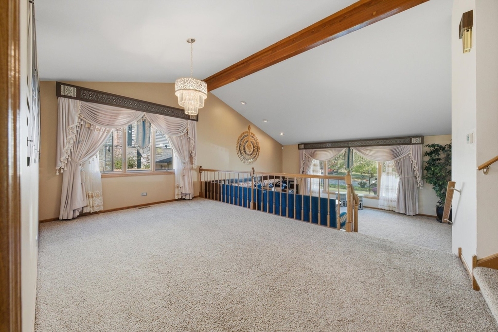 8524 Golfview Drive - Photo 6