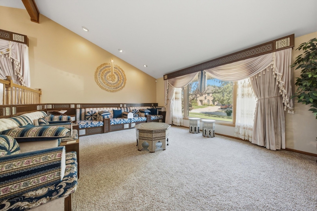 8524 Golfview Drive - Photo 1