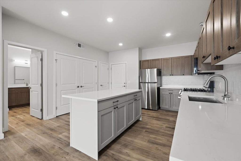 302 Miller Drive - Photo 2