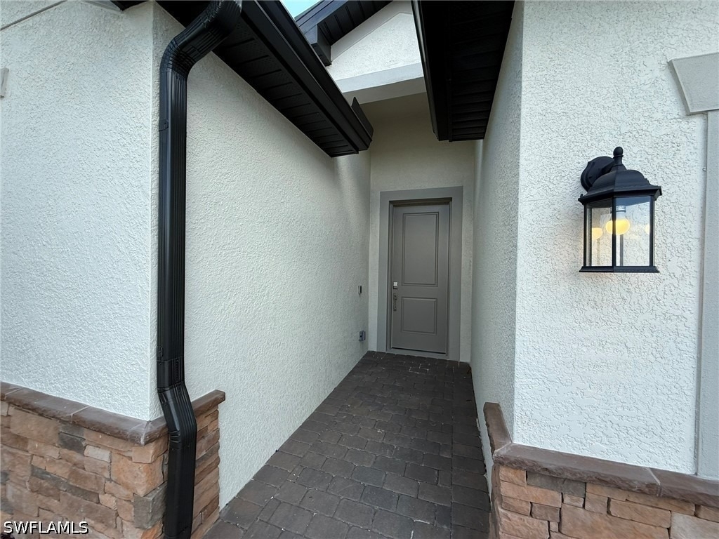 19274 Hinkley Drive - Photo 5