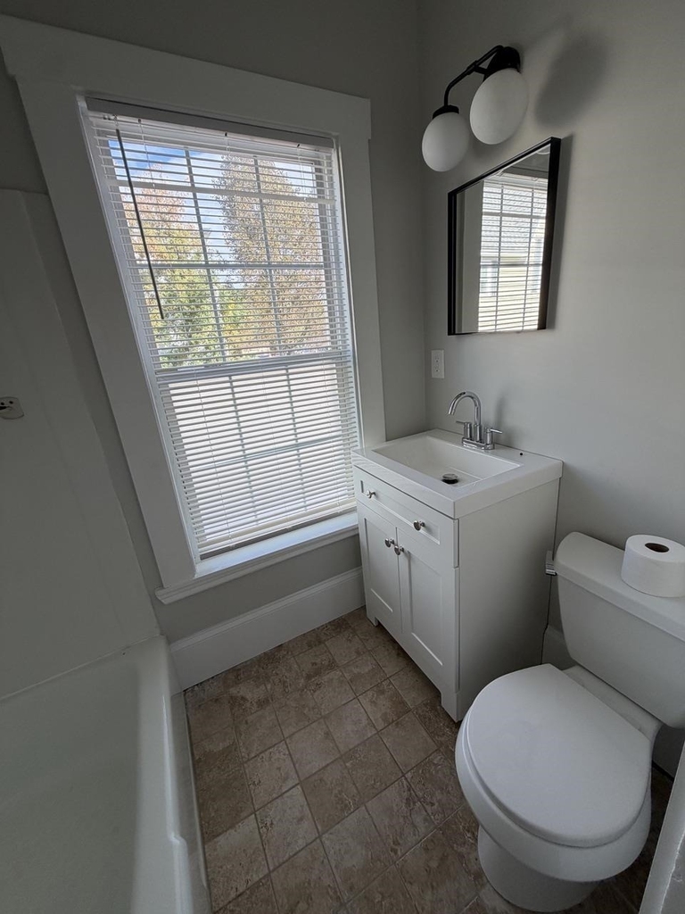319 Jewett - Photo 10