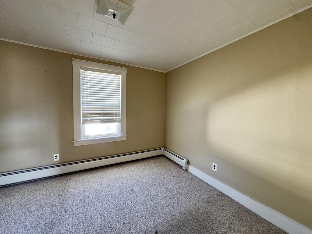 139 Main - Photo 10