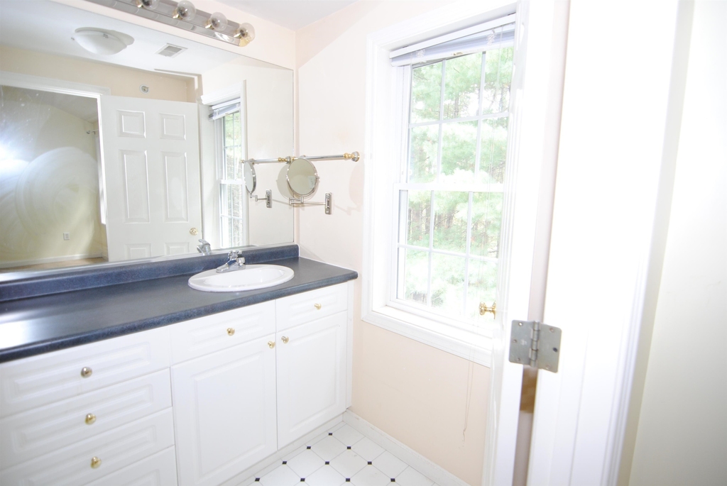 75 Barrington - Photo 15