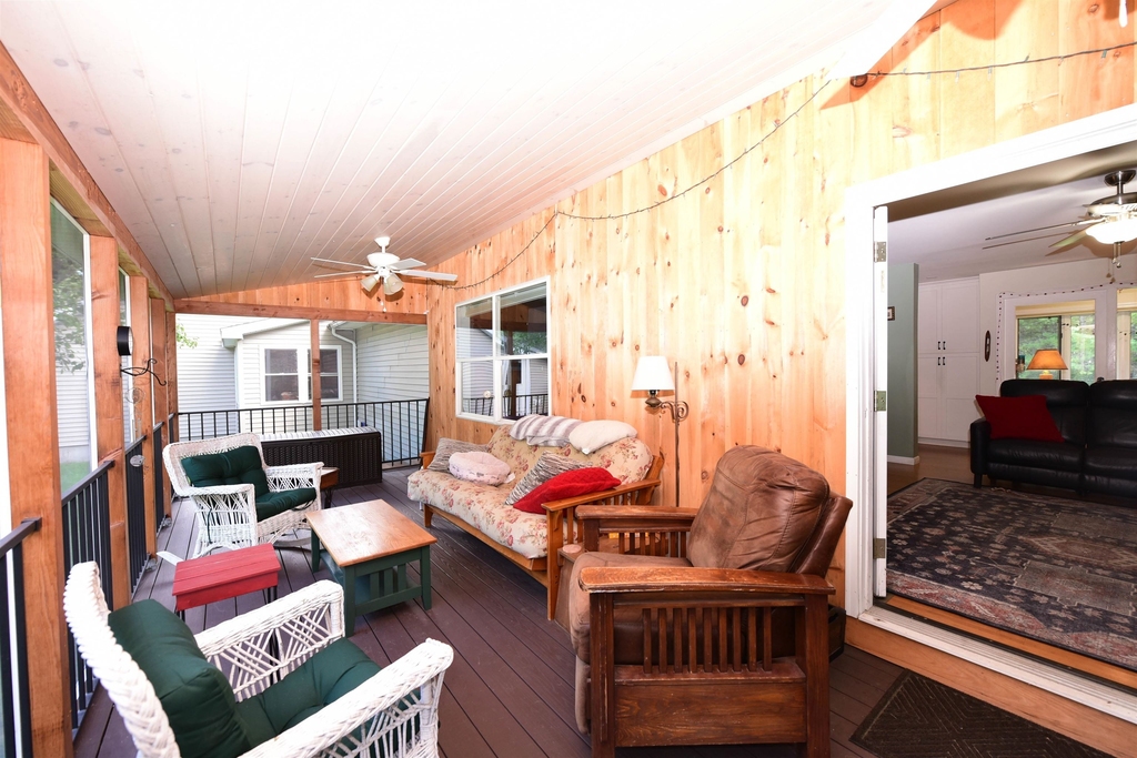 137 White Tail - Photo 32