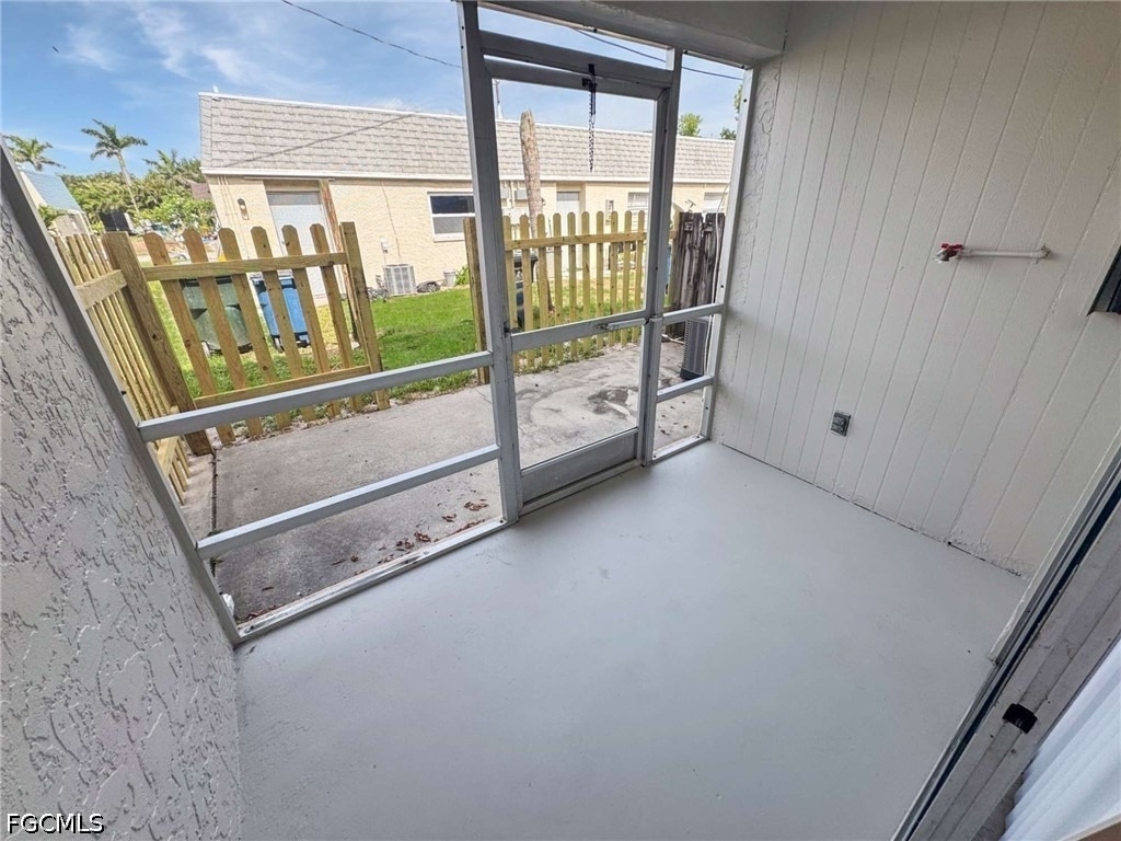 6635 Warwick Circle - Photo 21