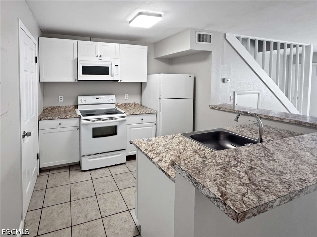 6635 Warwick Circle - Photo 4