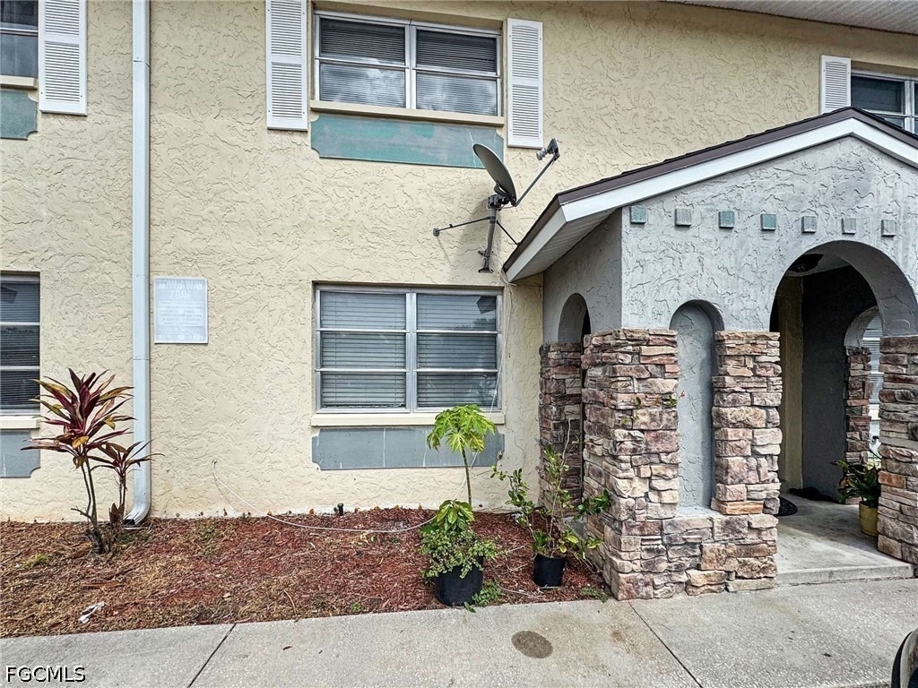 6635 Warwick Circle - Photo 2