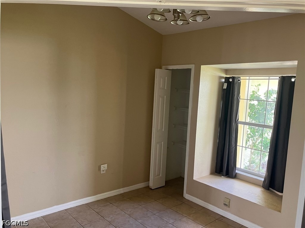 347 Parish Avenue - Photo 4