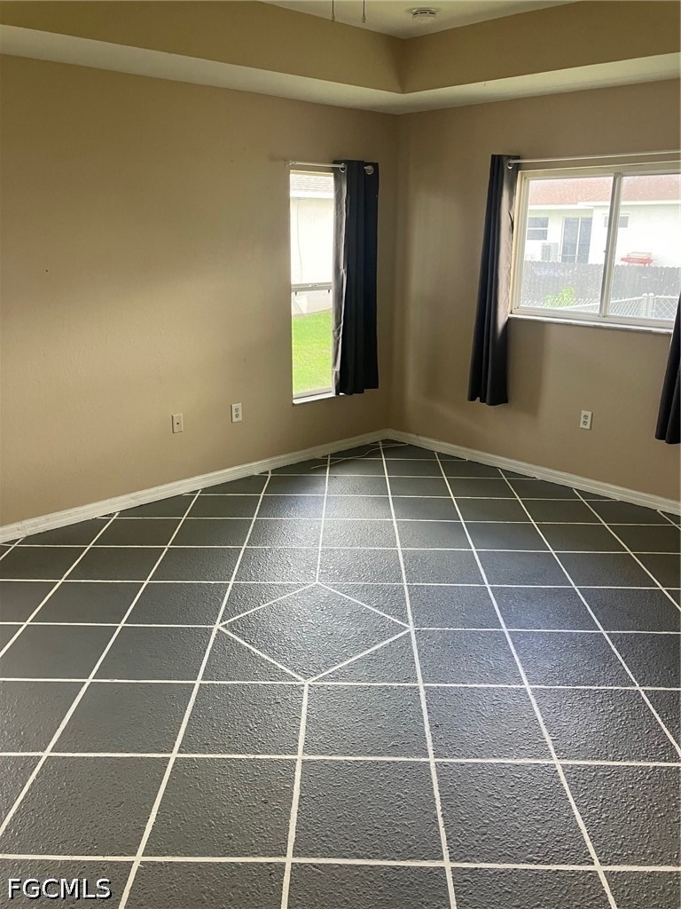 347 Parish Avenue - Photo 10