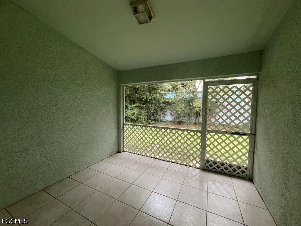 1127 Diplomat Parkway E - Photo 13