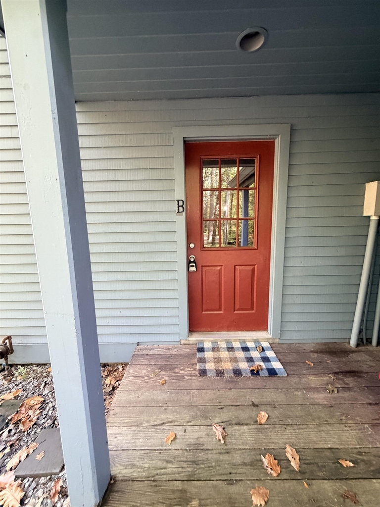 563 Forest - Photo 12