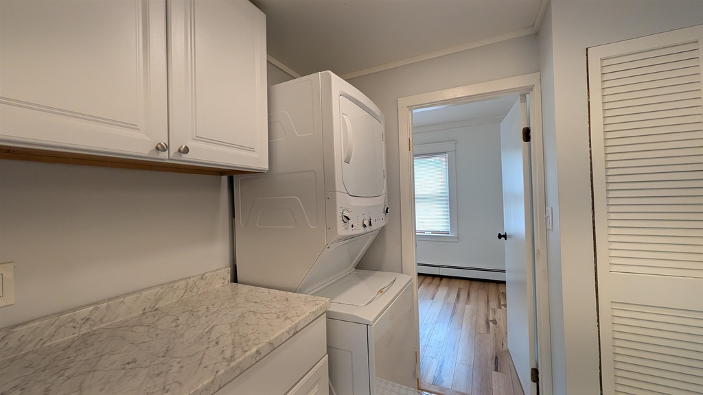 200 South Main - Photo 27