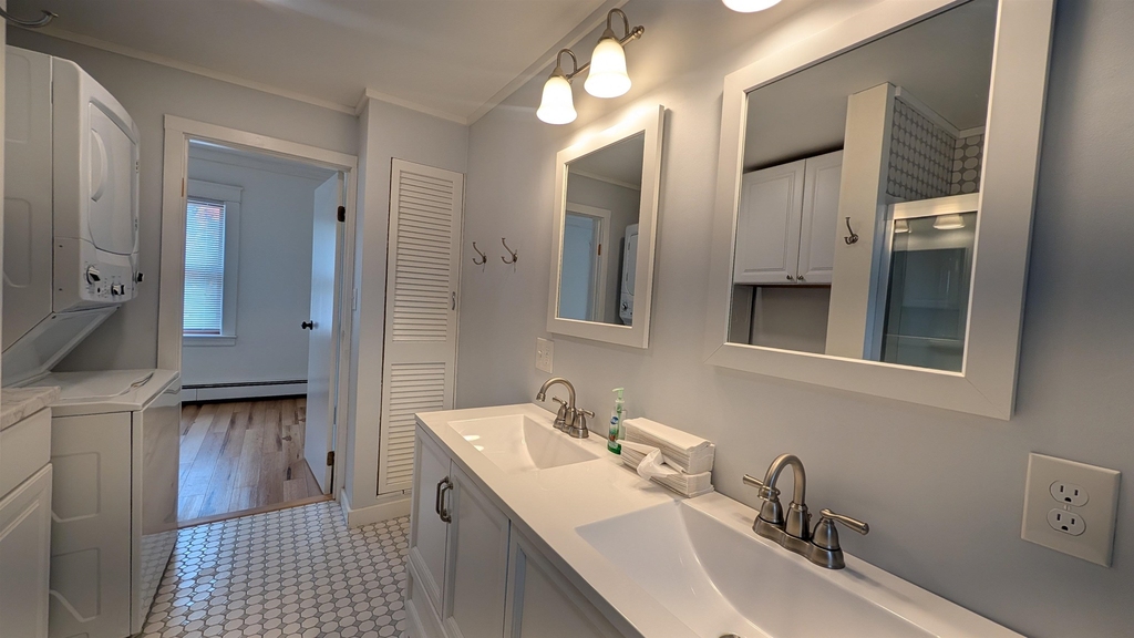 200 South Main - Photo 25