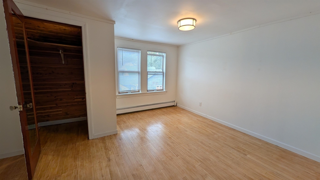 200 South Main - Photo 16