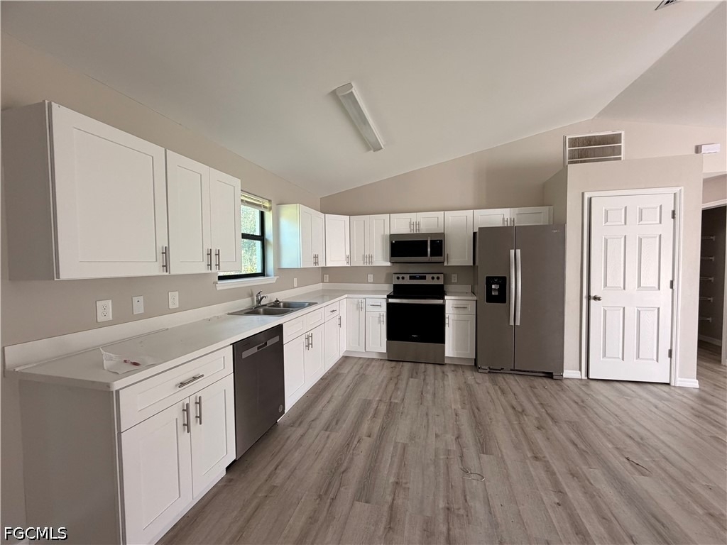 3607 E 18th Street - Photo 7