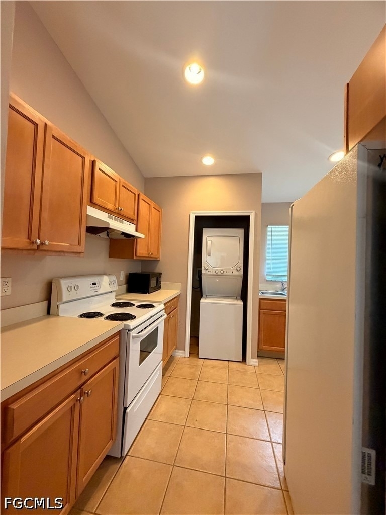 566 Nimitz Boulevard - Photo 4