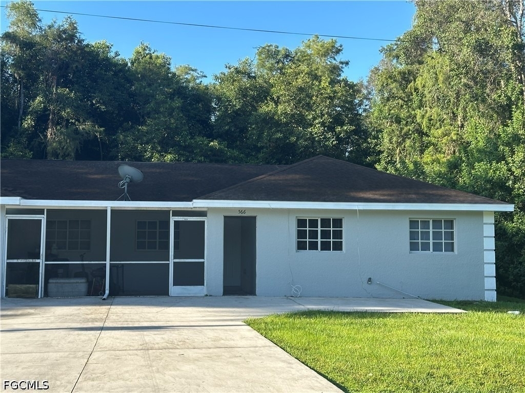 566 Nimitz Boulevard - Photo 0
