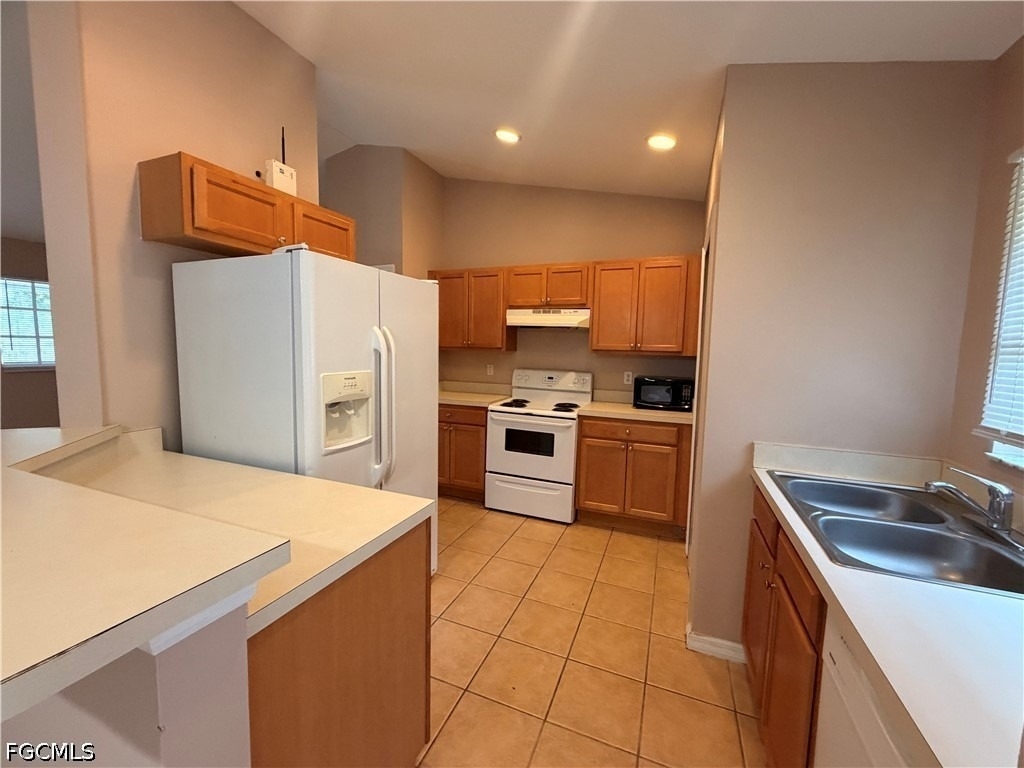 566 Nimitz Boulevard - Photo 6