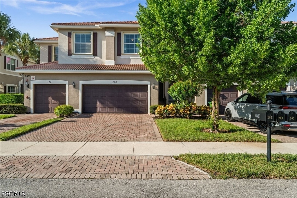 6533 Monterey Point - Photo 0