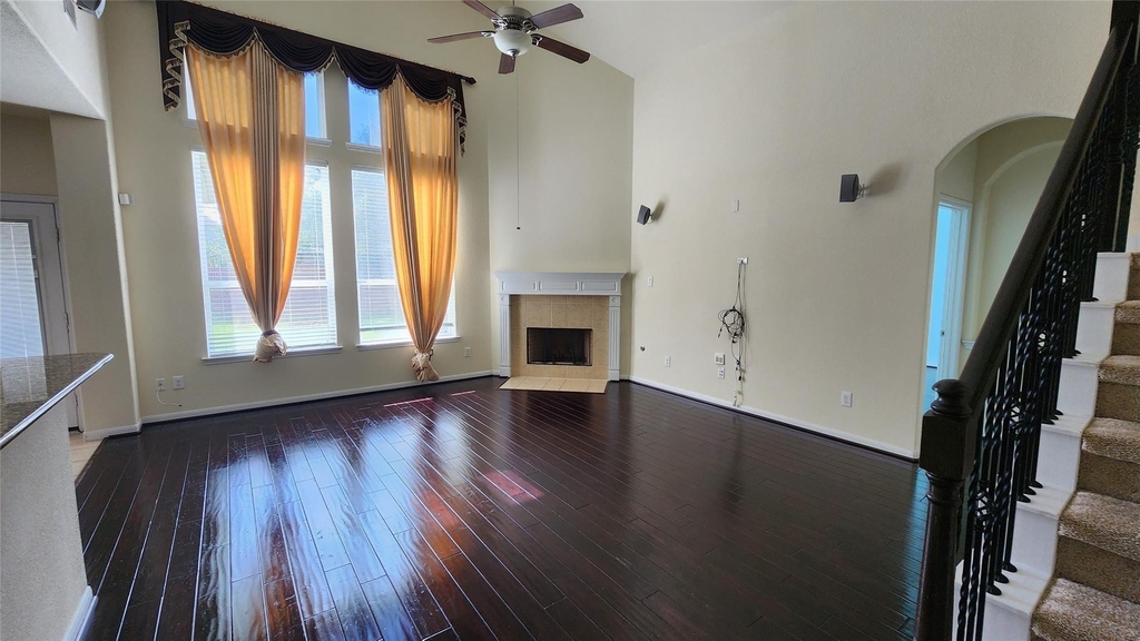 2318 Nashmor Drive - Photo 4