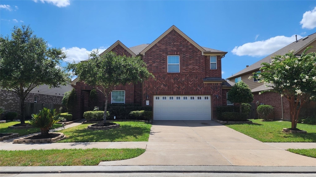 2318 Nashmor Drive - Photo 0