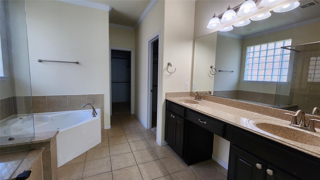 2318 Nashmor Drive - Photo 19